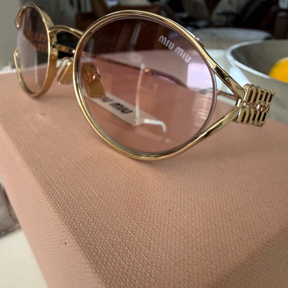 NWOT Miu Miu Logo Sunglasses - Picture 12 of 14